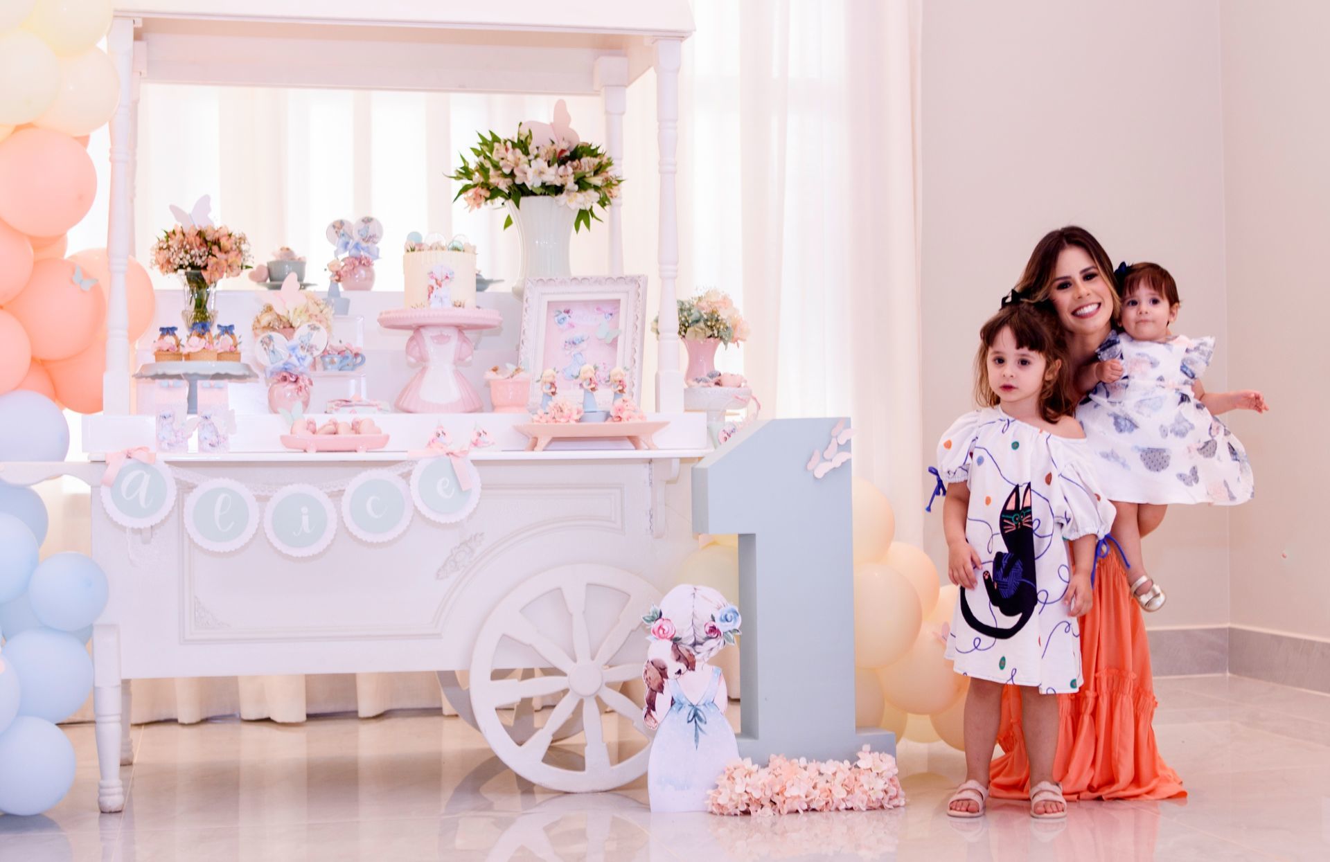 Foto Aniversário Infantil de 1anos da Alice na casa da familia, Quinta do Golf Foto Aniversário Infantil de 1anos da Alice na casa da familia, Quinta do Golf - Imagem 12
